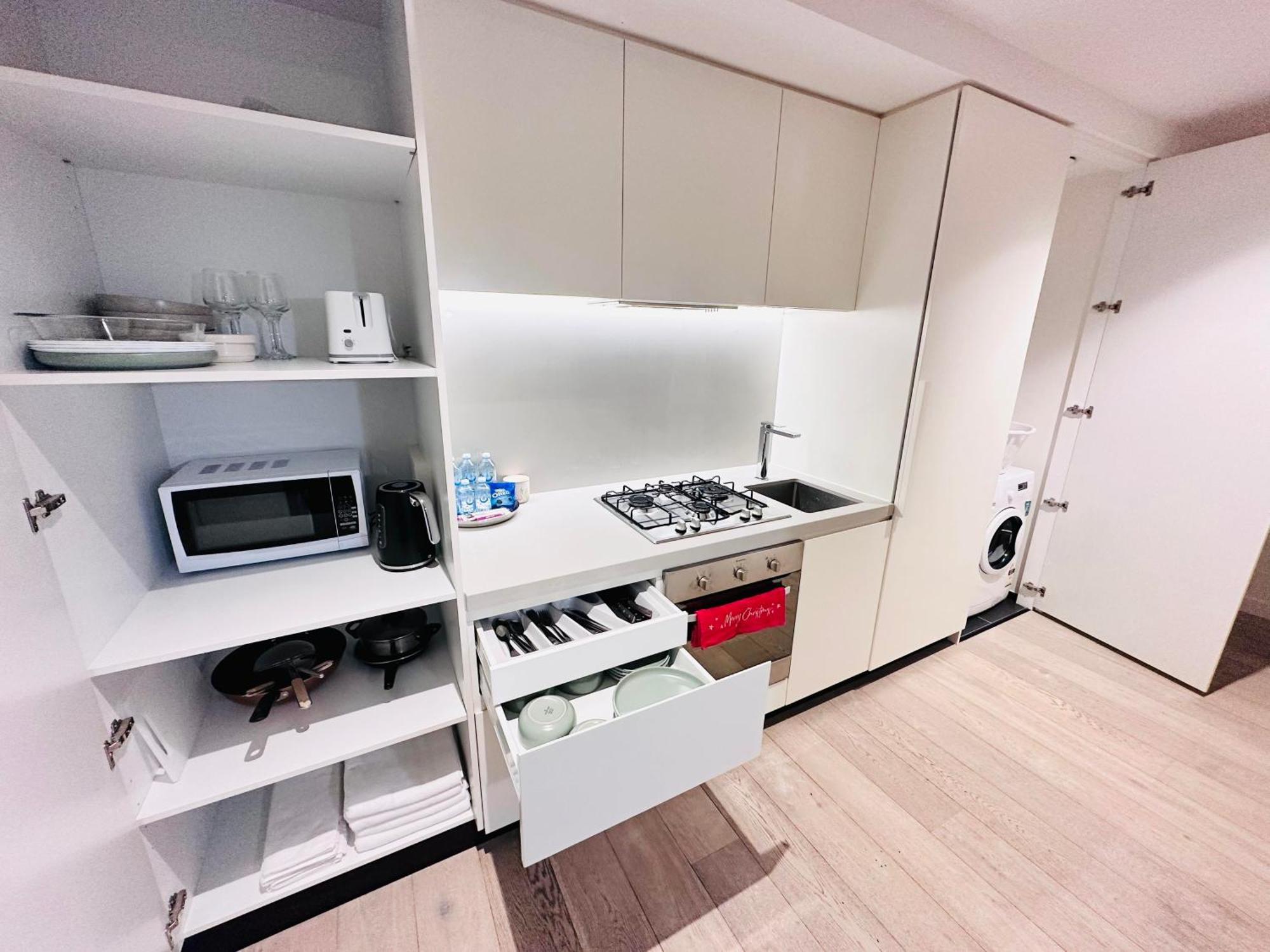 Melbourne Cbd Empire Apartment Екстер'єр фото